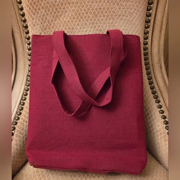 Elegant Red Patchwork Tote Bag - Picture 2 of 4